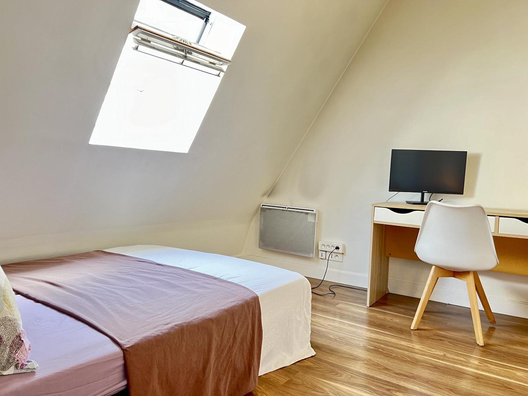 Apartment Charme Parisien - Sous Les Toits De A Opera Paris